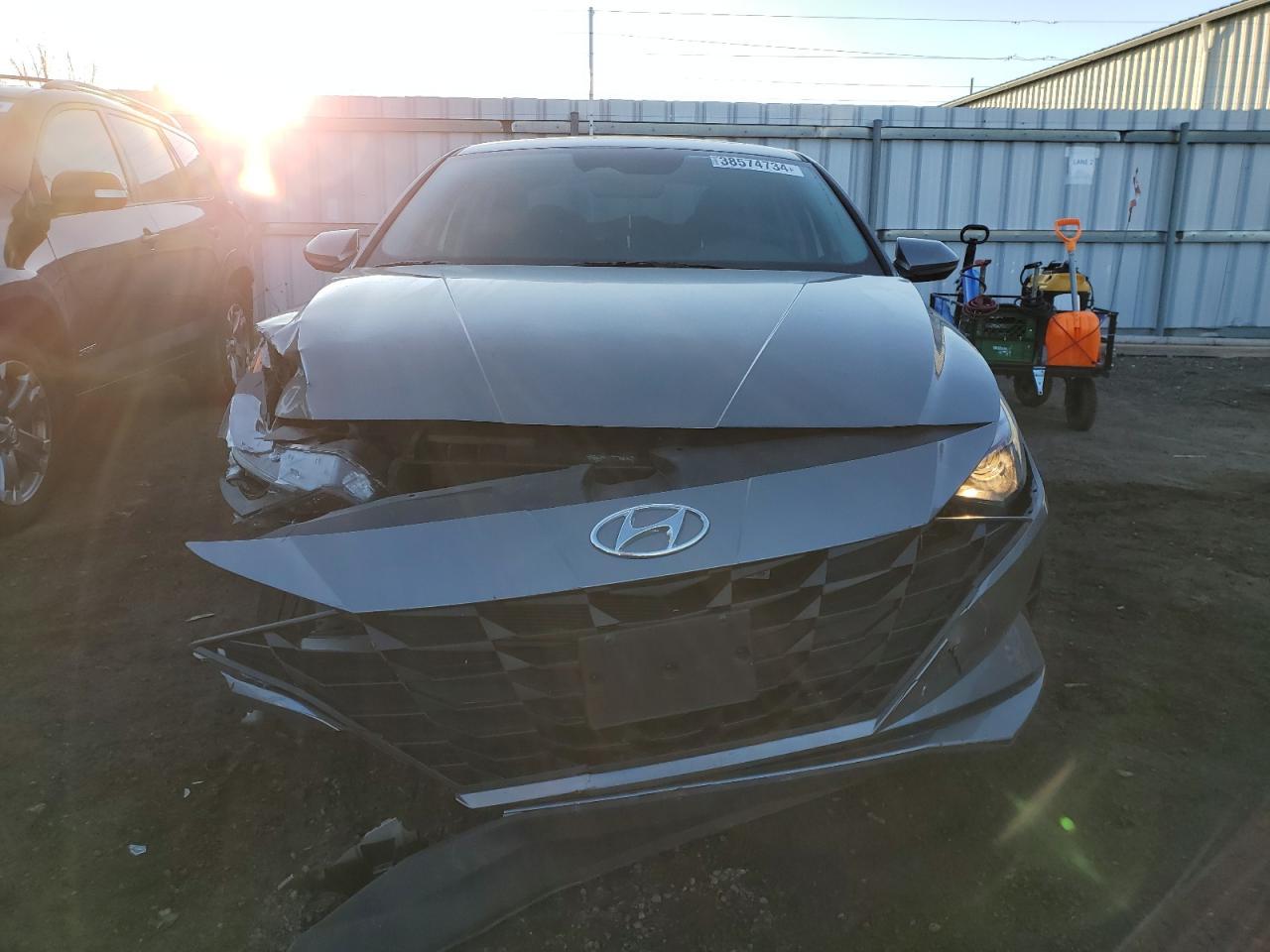 2023 HYUNDAI ELANTRA SE - Фото 5