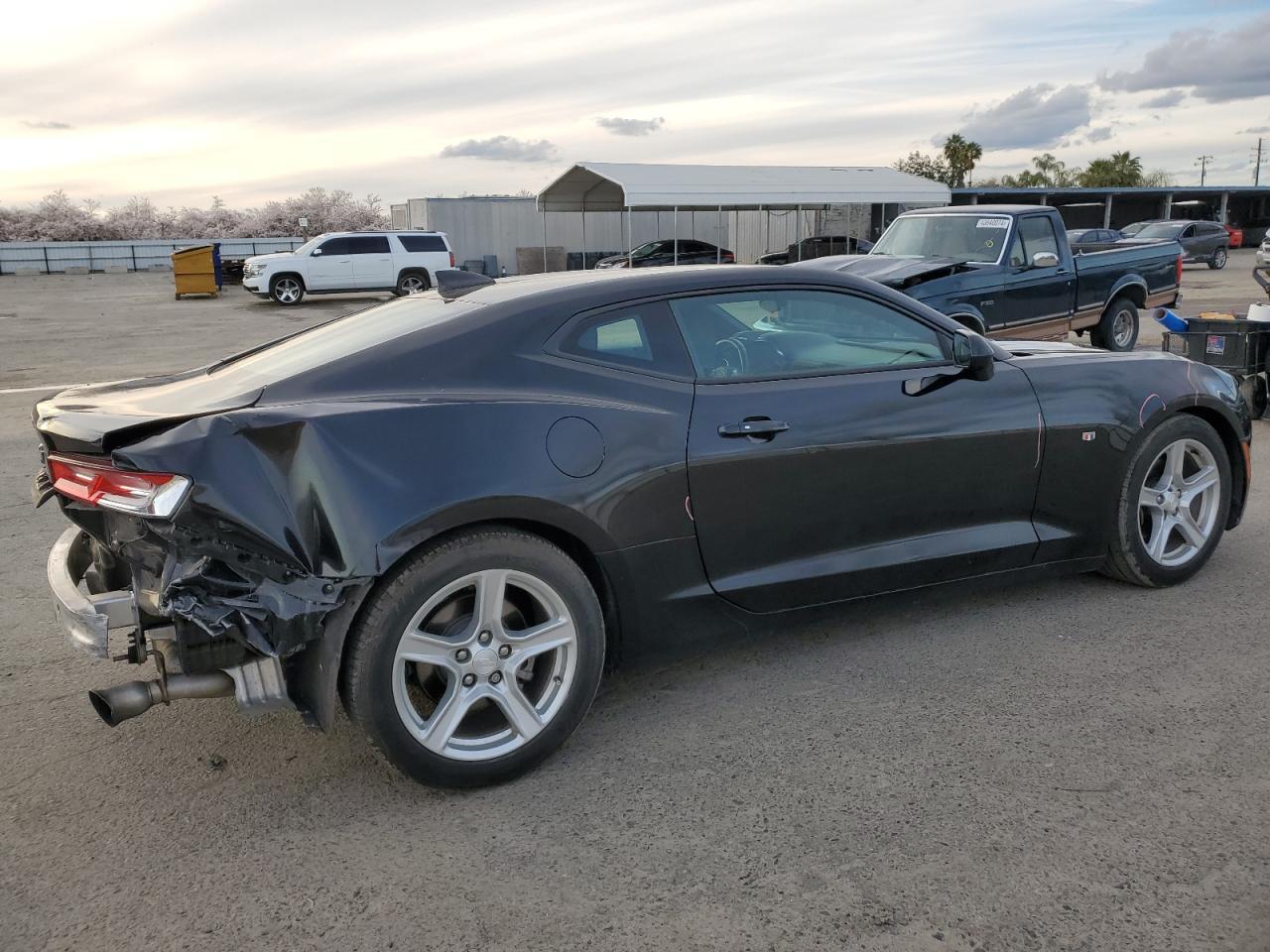 2018 CHEVROLET CAMARO LT - Image 3