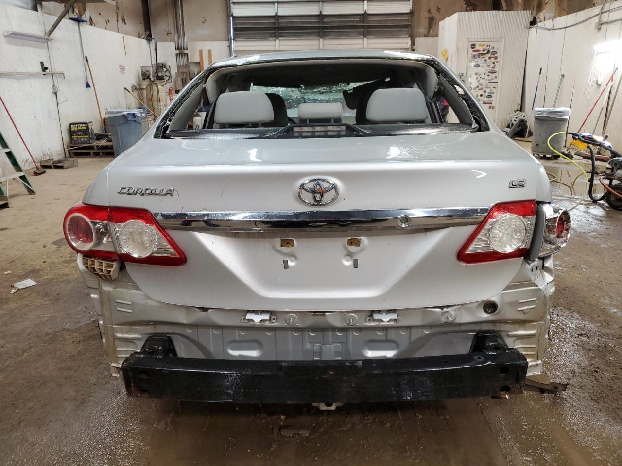 2013 TOYOTA COROLLA BA - Фото 6