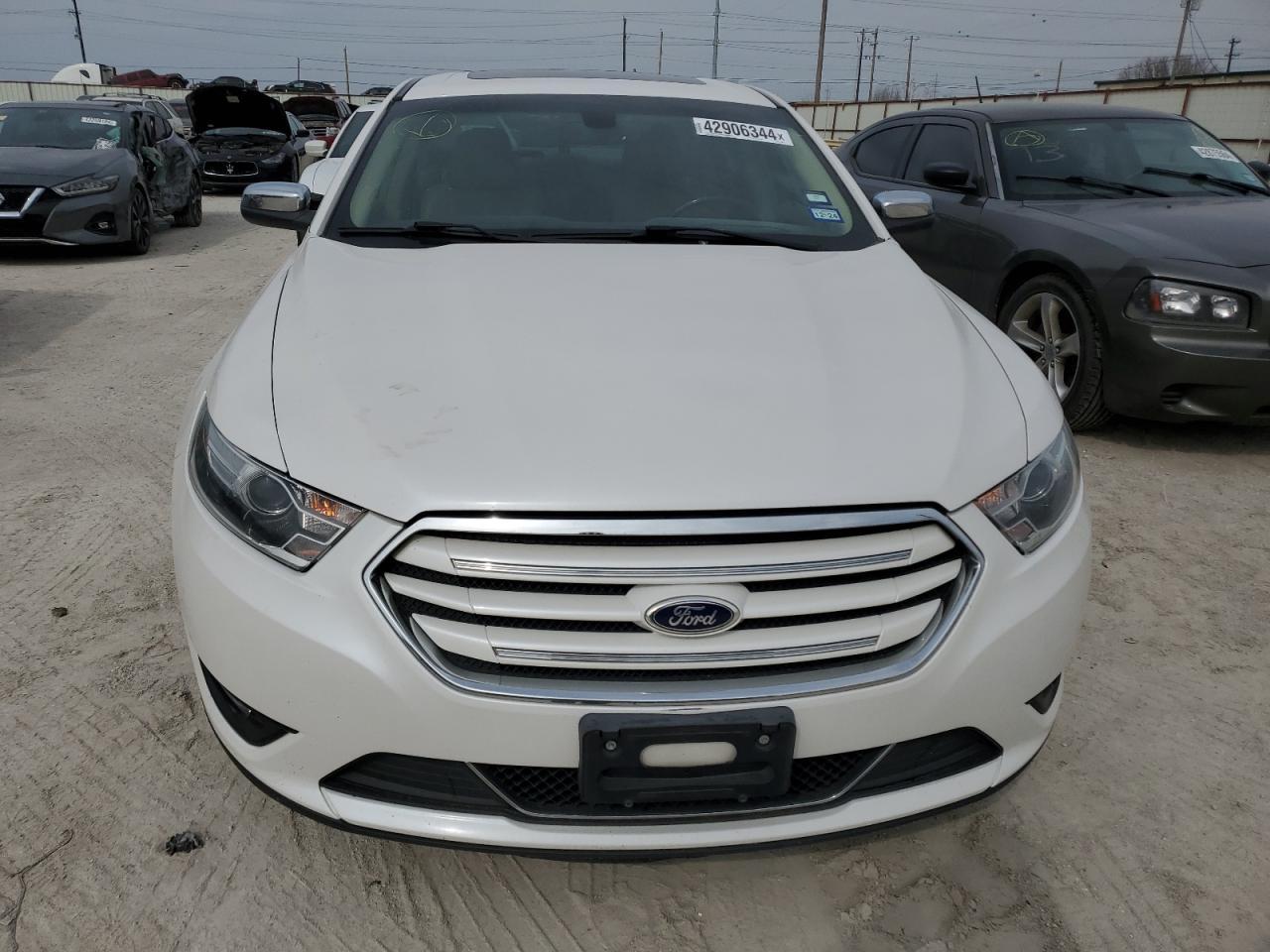 2013 FORD TAURUS LIM - Image 5
