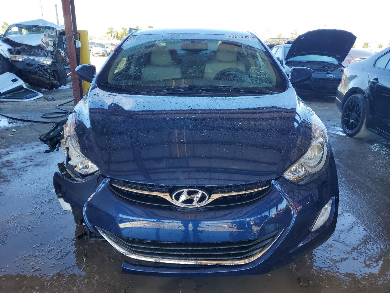 2013 HYUNDAI ELANTRA GL - Фото 5