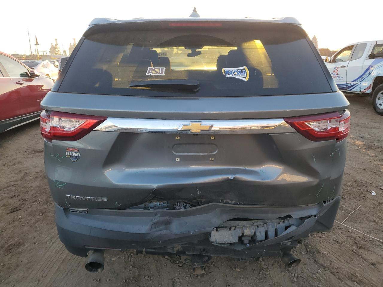 2018 CHEVROLET TRAVERSE L - Фото 6