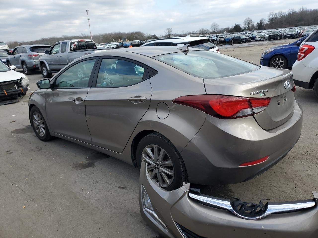 2015 HYUNDAI ELANTRA SE - Image 2