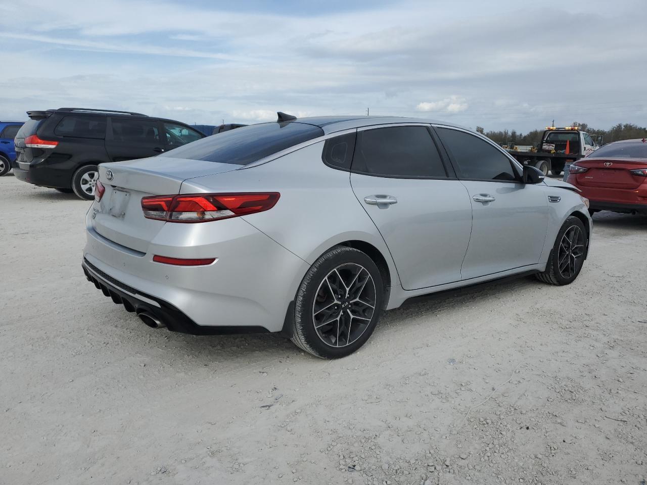 2020 KIA OPTIMA LX - Image 3