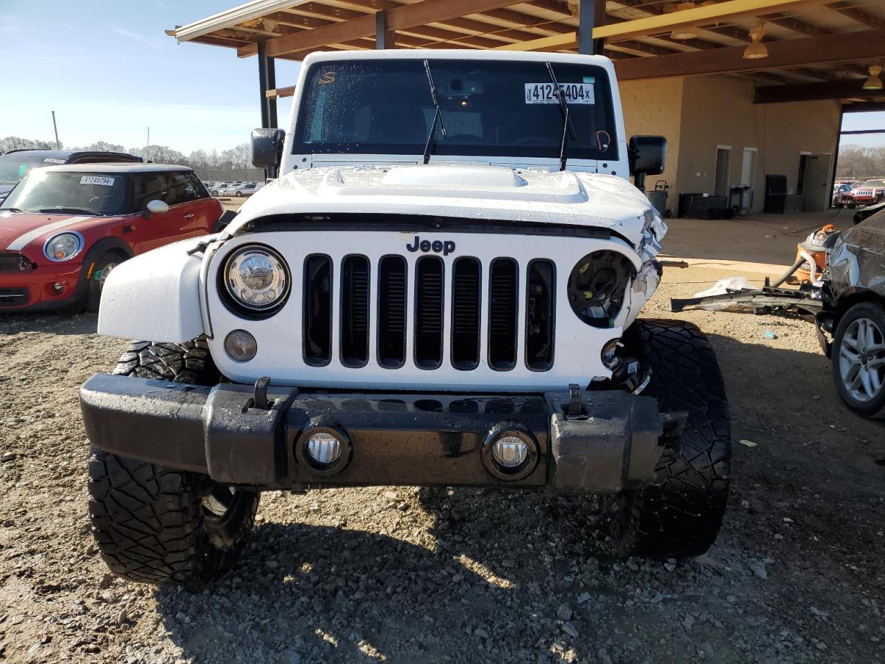 2017 JEEP WRANGLER U - Image 5