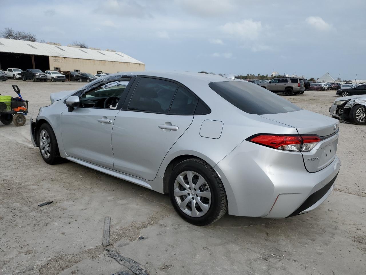2022 TOYOTA COROLLA LE - Фото 2