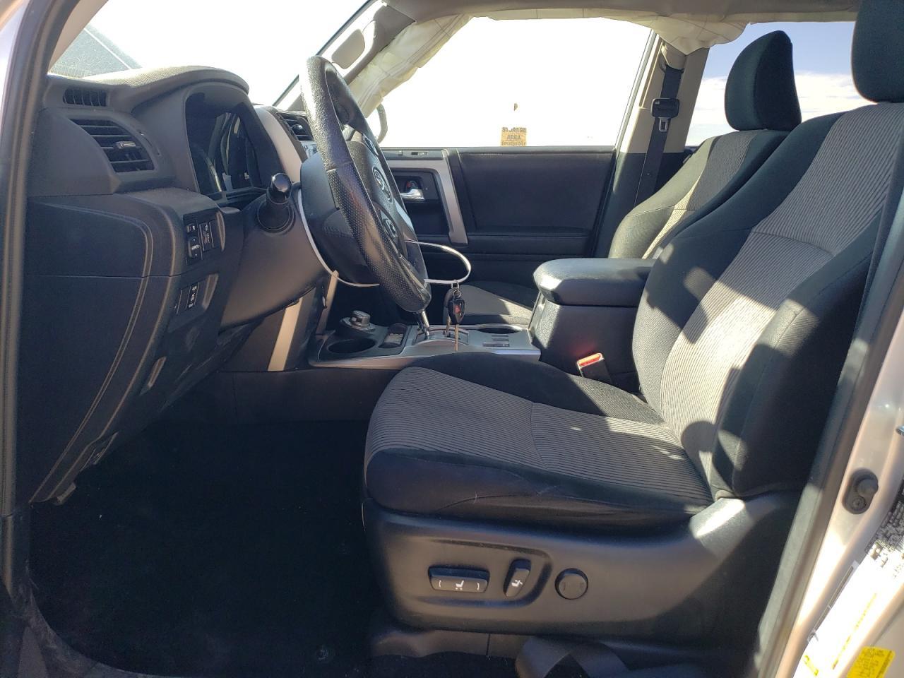 2017 TOYOTA 4RUNNER SR - Фото 7