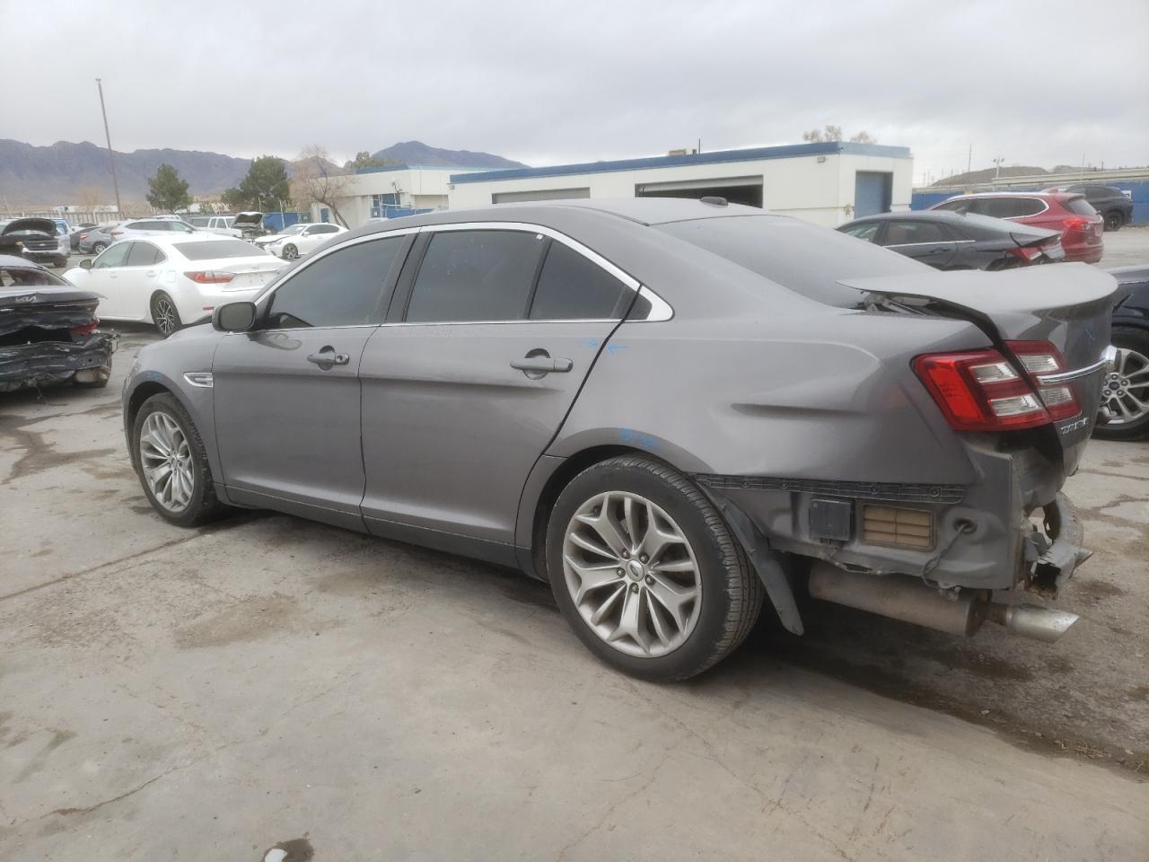 2013 FORD TAURUS LIM - Image 2