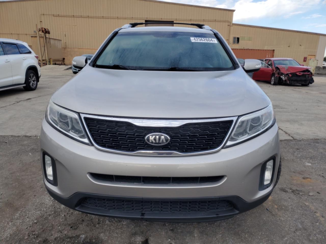 2014 KIA SORENTO LX - Фото 5