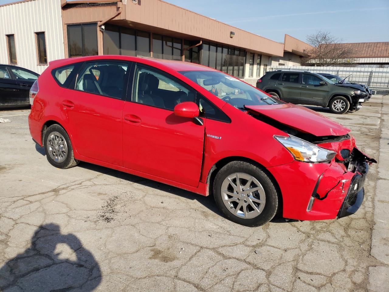 2015 TOYOTA PRIUS V - Image 4