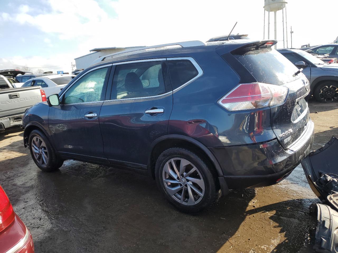 2015 NISSAN ROGUE S - Image 2