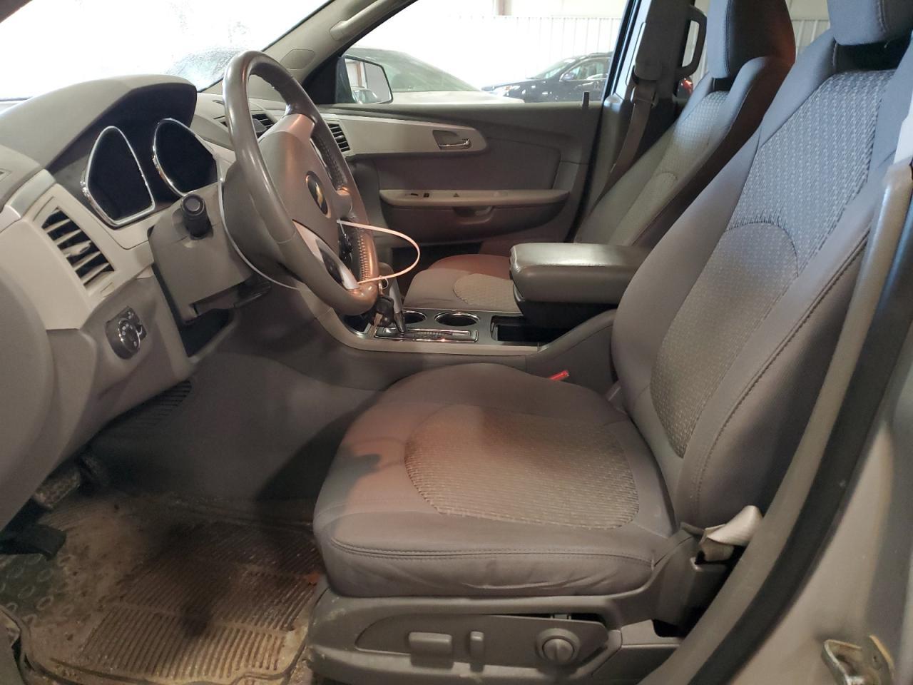 2012 CHEVROLET TRAVERSE L - Image 7