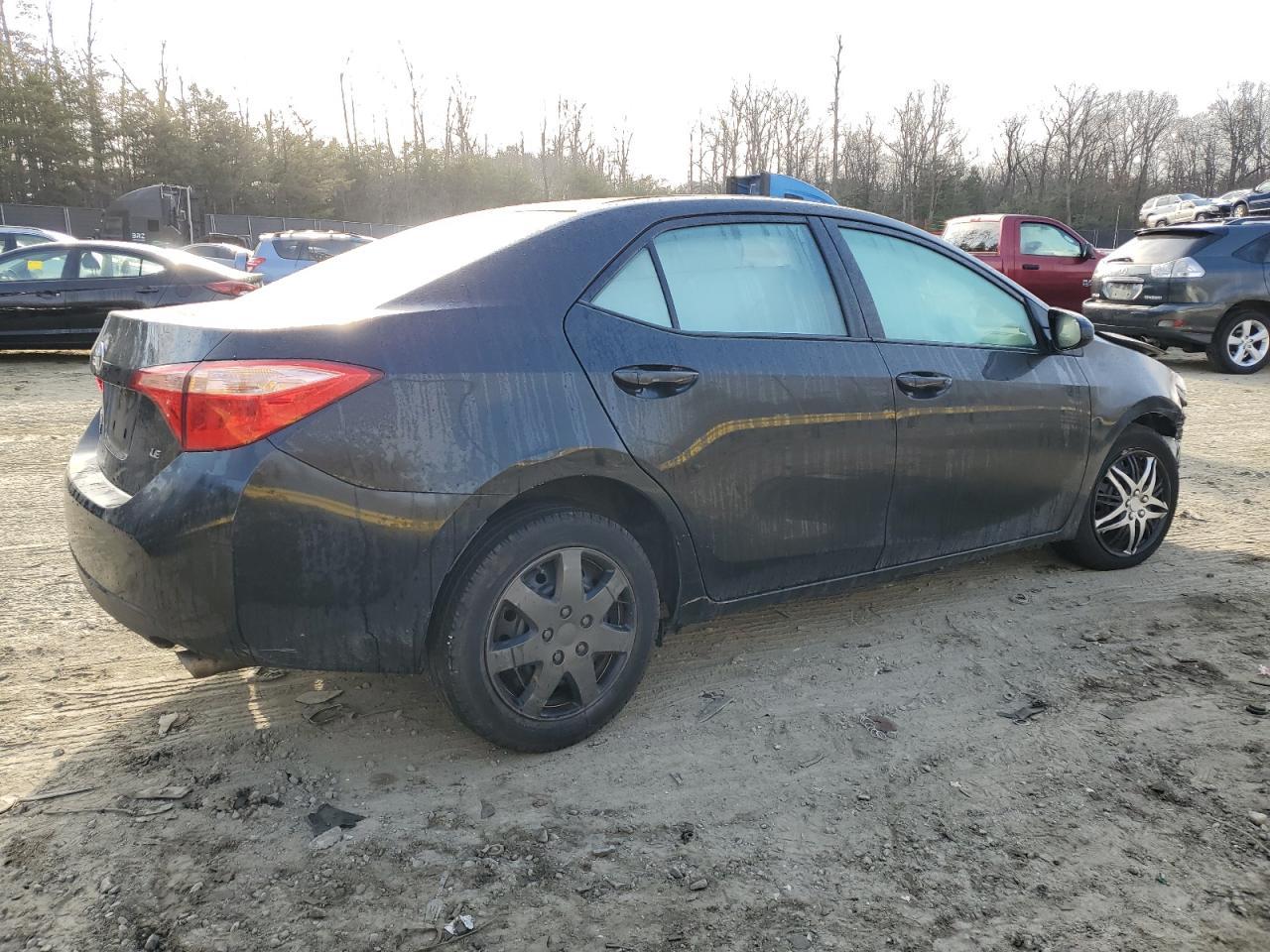 2018 TOYOTA COROLLA L - Фото 3