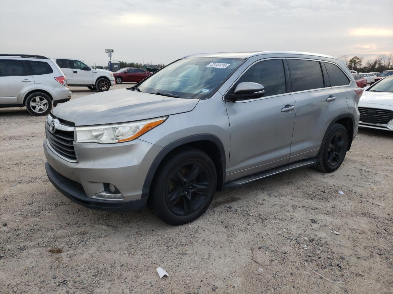 2014 TOYOTA HIGHLANDER