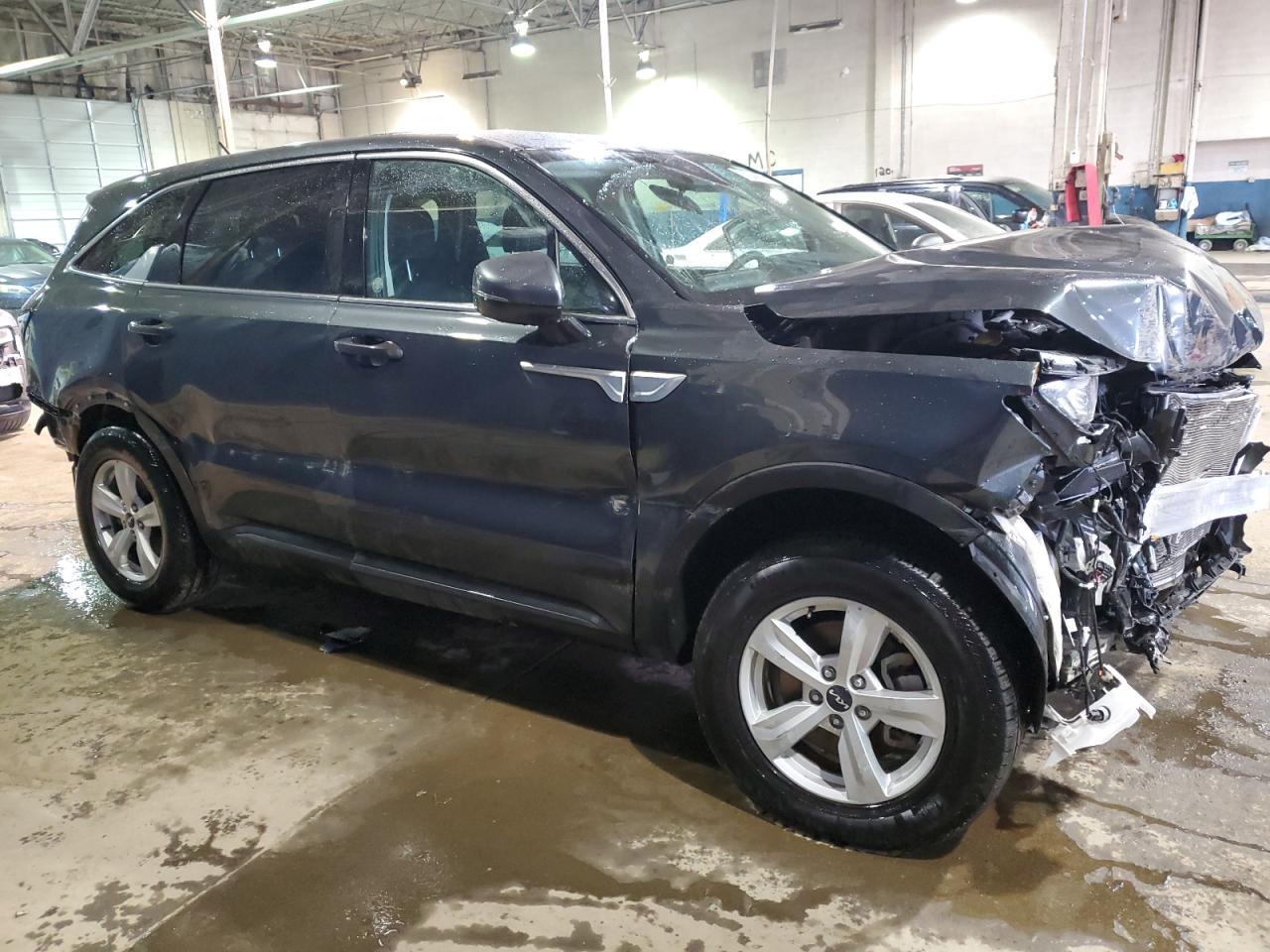 2023 KIA SORENTO LX - Image 4