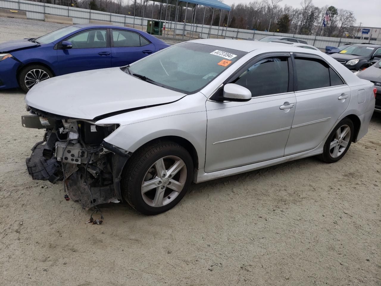 2013 TOYOTA CAMRY L