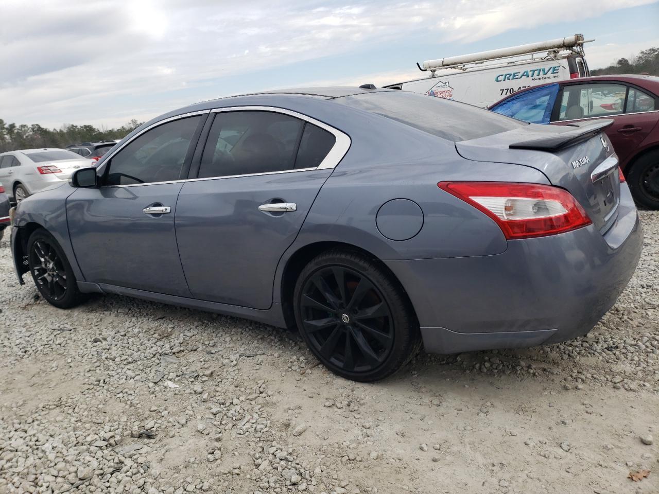 2011 NISSAN MAXIMA S - Image 2