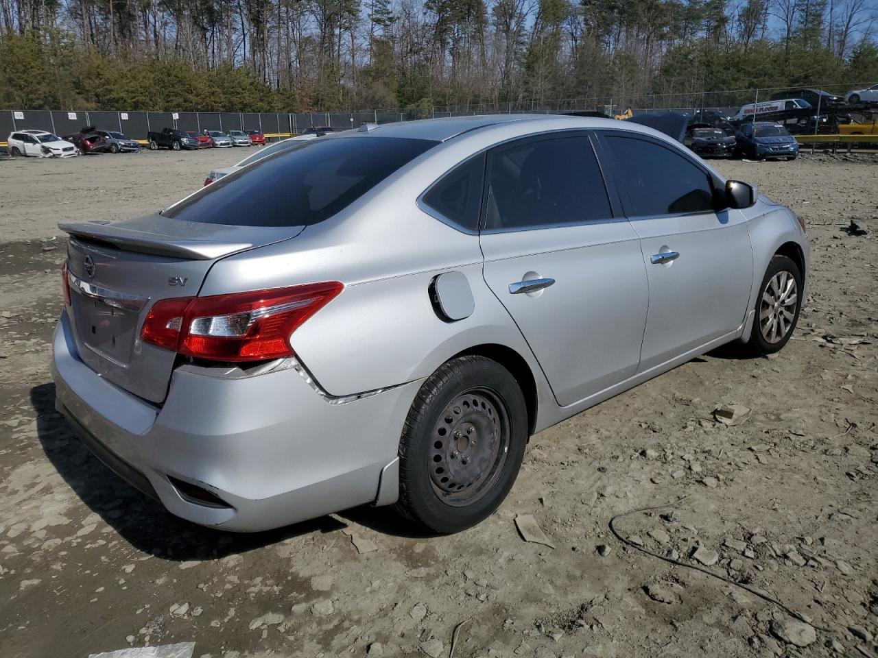 2017 NISSAN SENTRA S - Фото 3