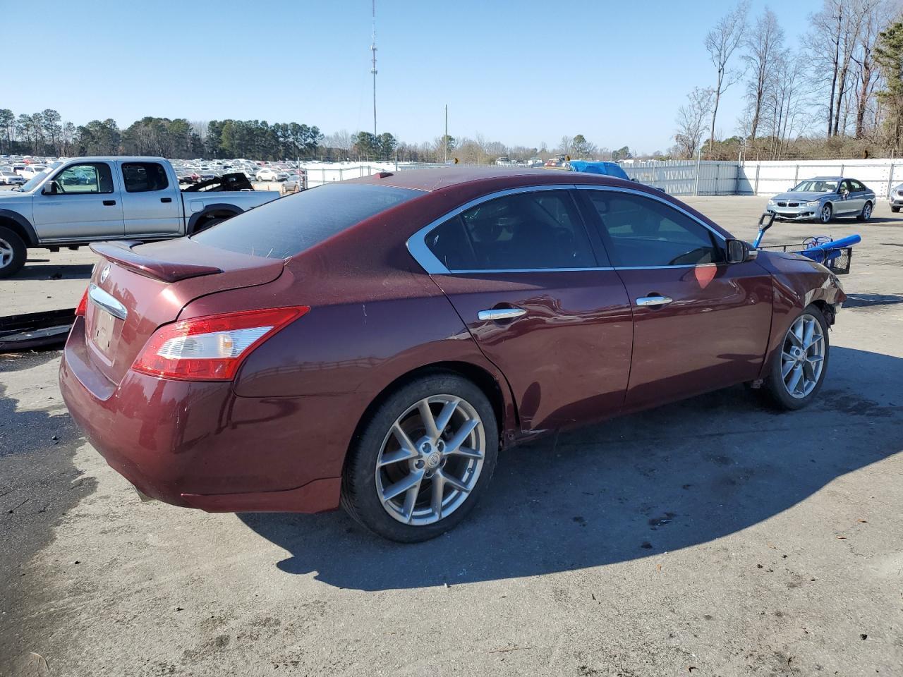 2011 NISSAN MAXIMA S - Фото 3
