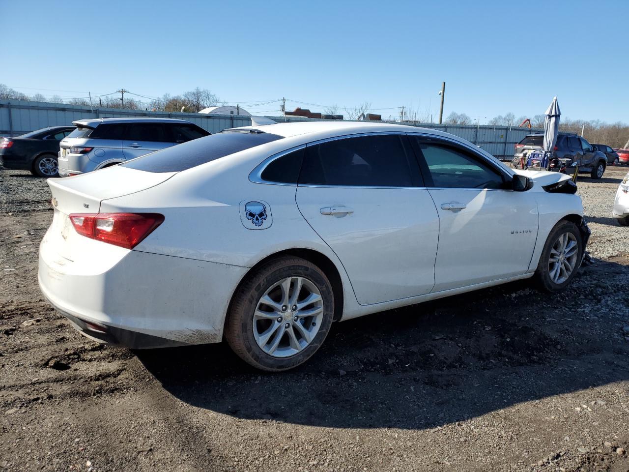 2017 CHEVROLET MALIBU LT - Image 3