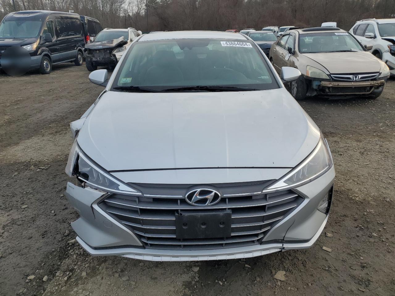 2019 HYUNDAI ELANTRA SE - Фото 5