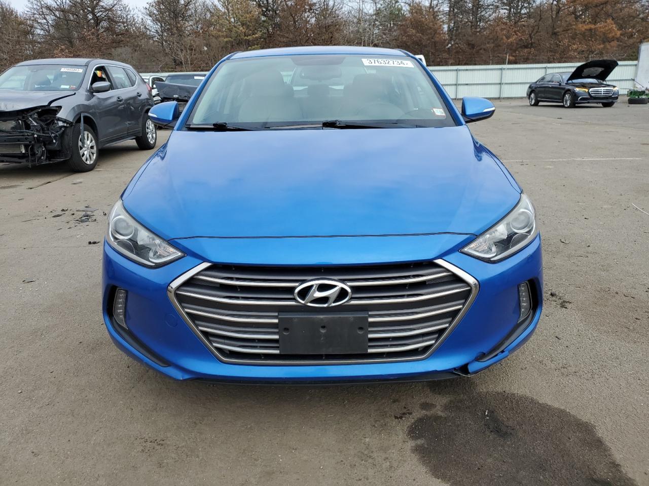 2017 HYUNDAI ELANTRA SE - Image 5