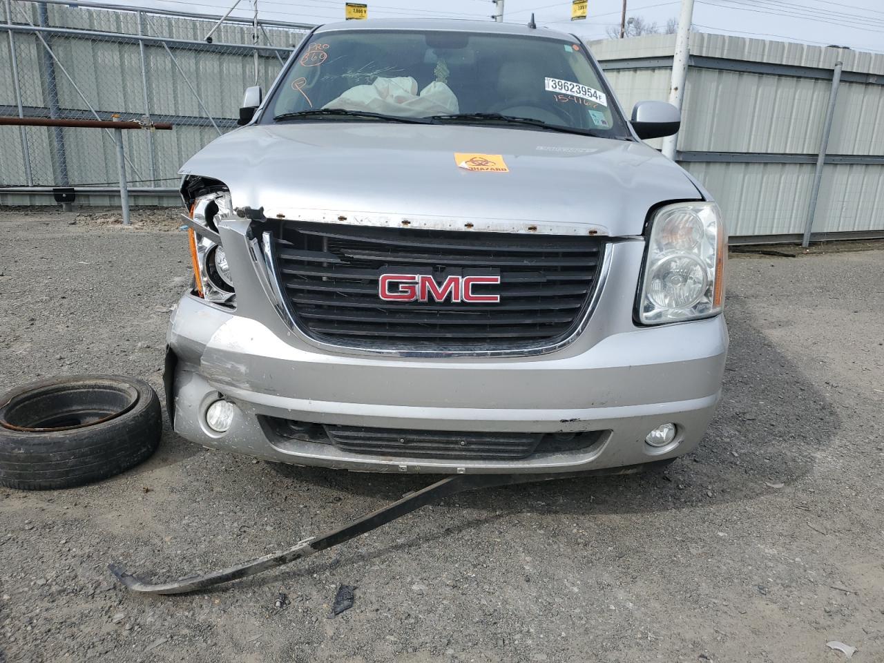 2012 GMC YUKON SLT - Фото 5