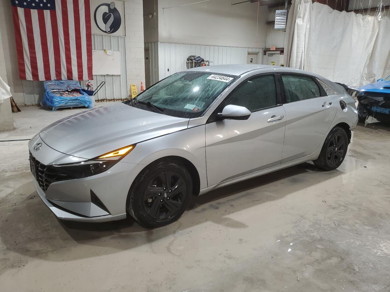 2022 HYUNDAI ELANTRA SE