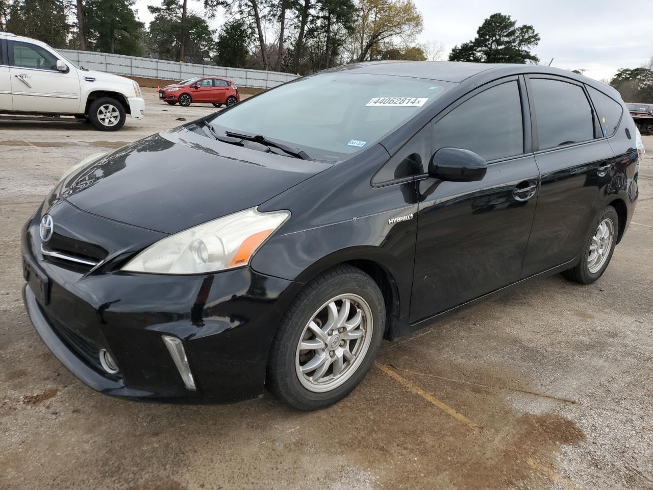 2014 TOYOTA PRIUS V car image