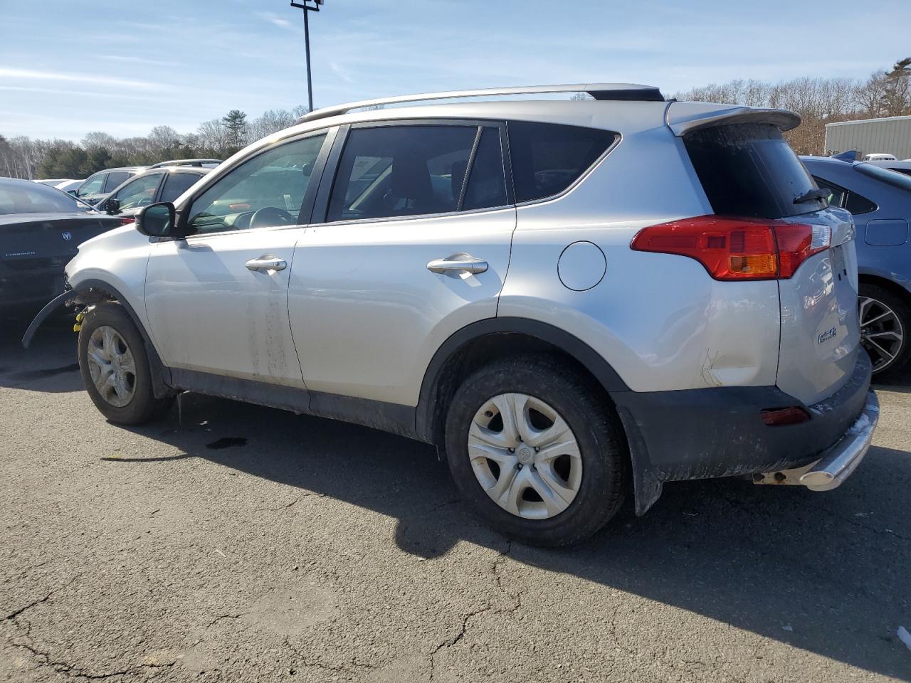 2014 TOYOTA RAV4 LE - Фото 2