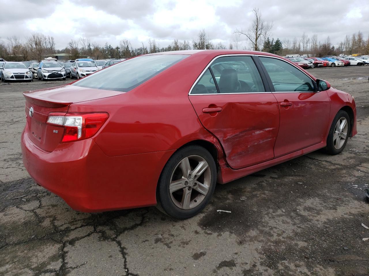 2013 TOYOTA CAMRY L - Фото 3