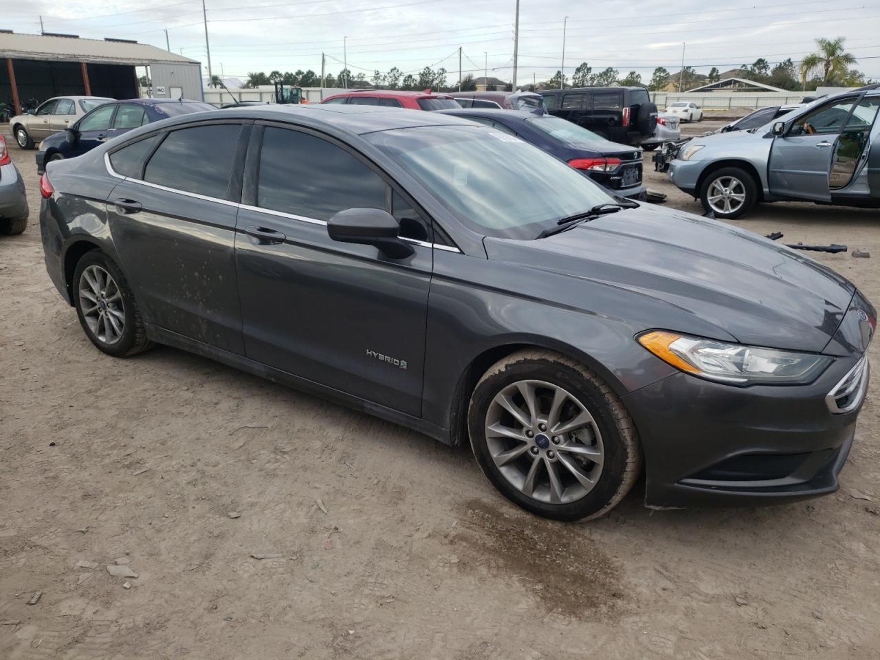 2017 FORD FUSION SE - Image 4