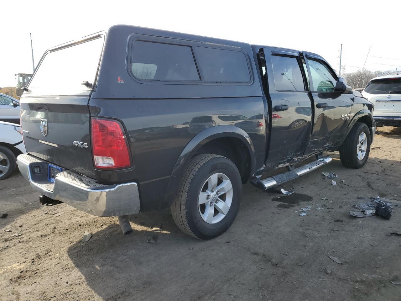 2015 RAM 1500 SLT - Image 3