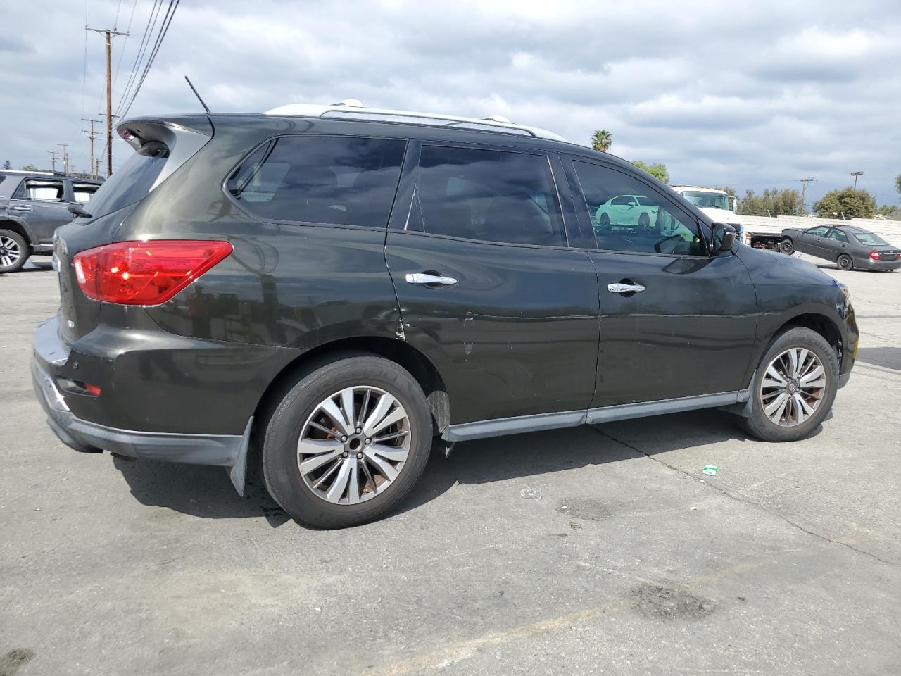 2017 NISSAN PATHFINDER - Фото 3