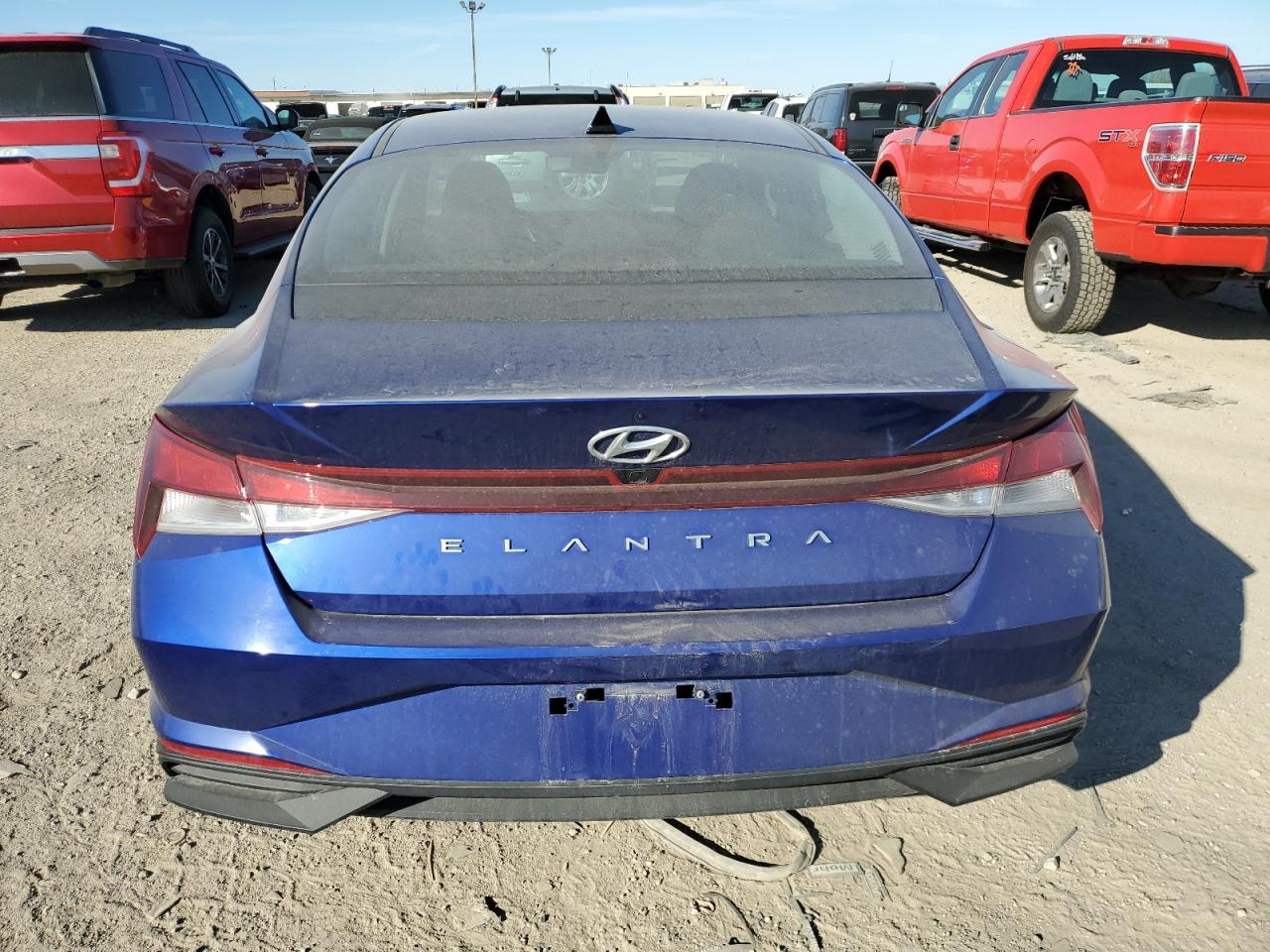 2022 HYUNDAI ELANTRA SE - Фото 6