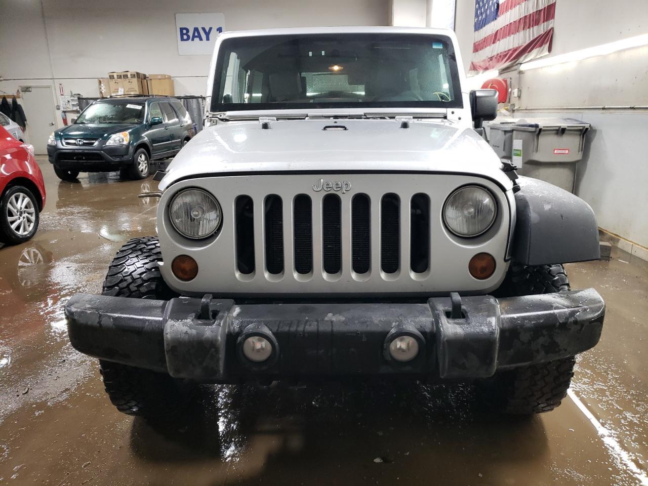 2010 JEEP WRANGLER U - Фото 5