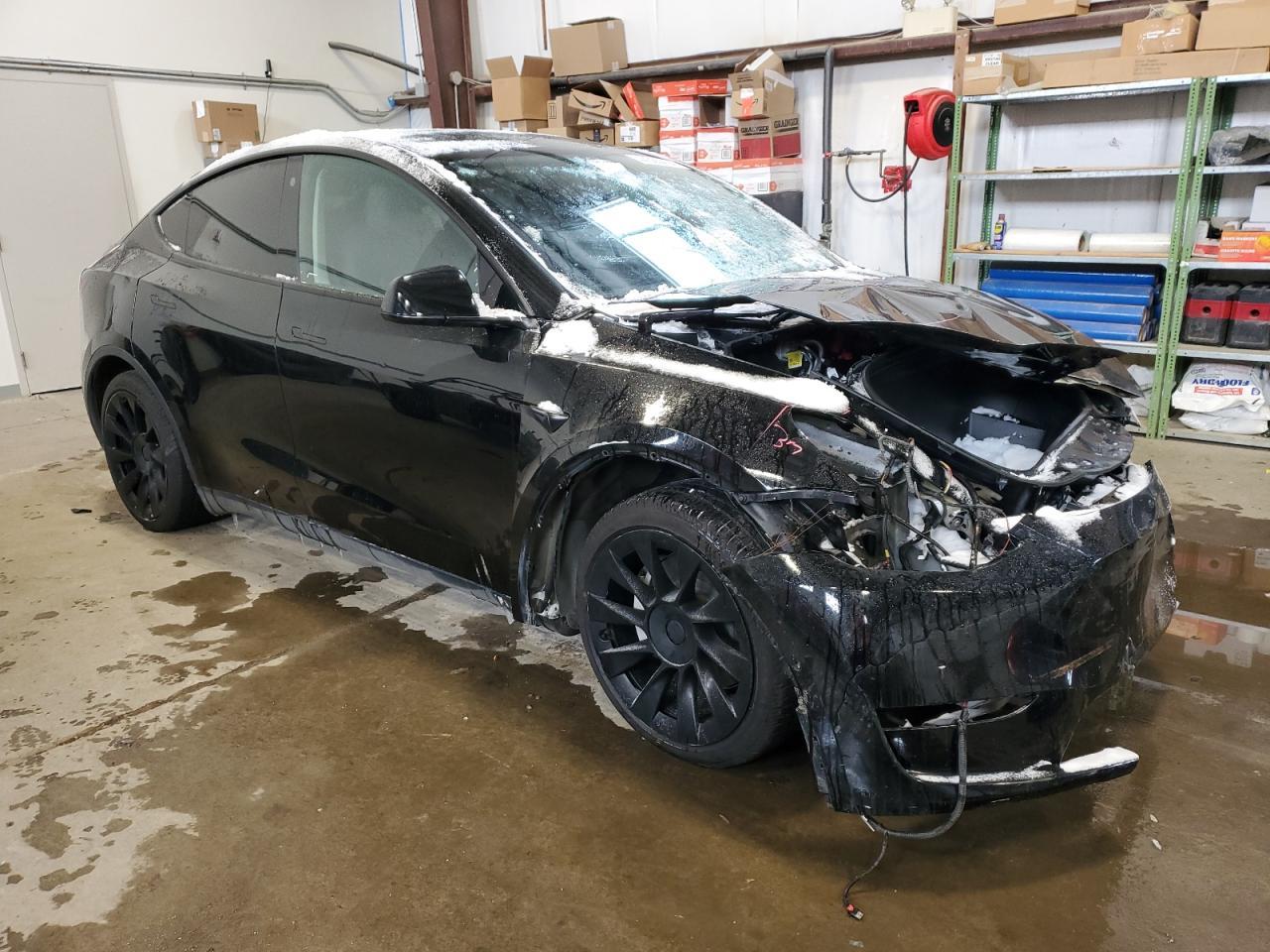 2022 TESLA MODEL Y - Фото 4