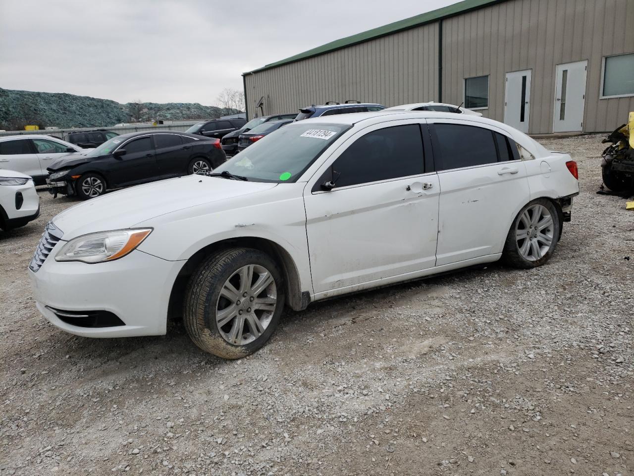 2013 CHRYSLER 200 LX