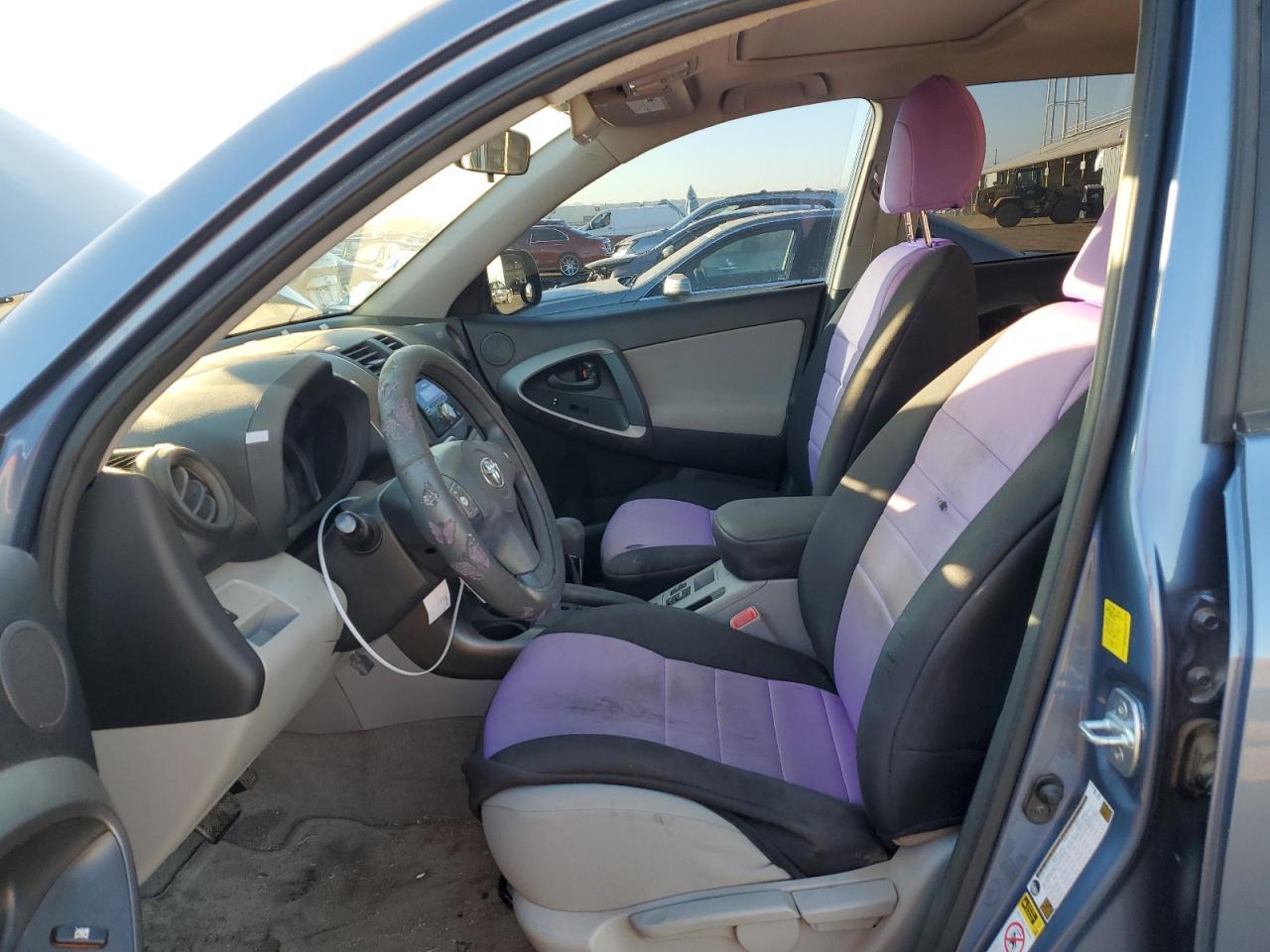 2011 TOYOTA RAV4 - Image 7