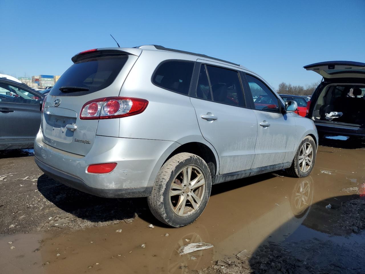 2010 HYUNDAI SANTA FE S - Image 3
