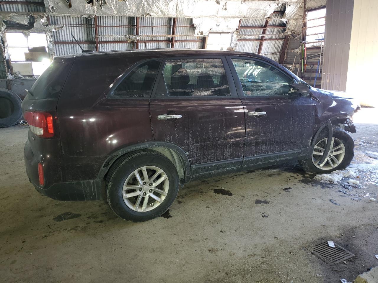 2015 KIA SORENTO LX - Image 3
