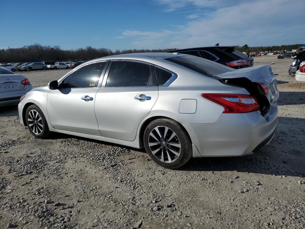 2017 NISSAN ALTIMA 2.5 - Image 2