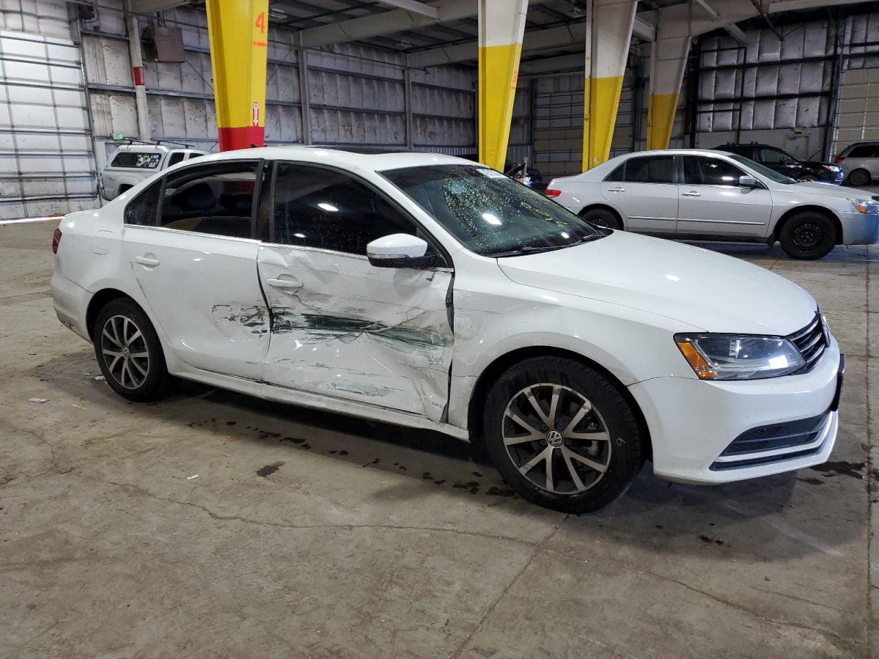 2017 VOLKSWAGEN JETTA SE - Фото 4