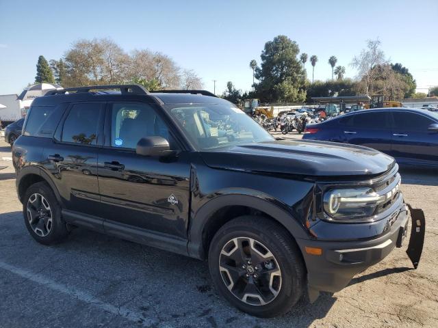 2023 Ford Bronco Sport Outer Banks - Image 4