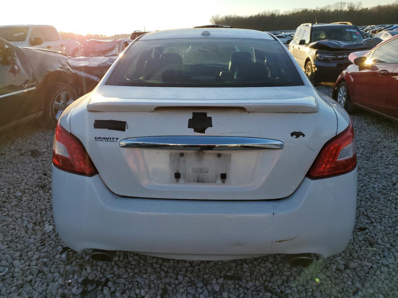 2011 NISSAN MAXIMA S - Фото 6
