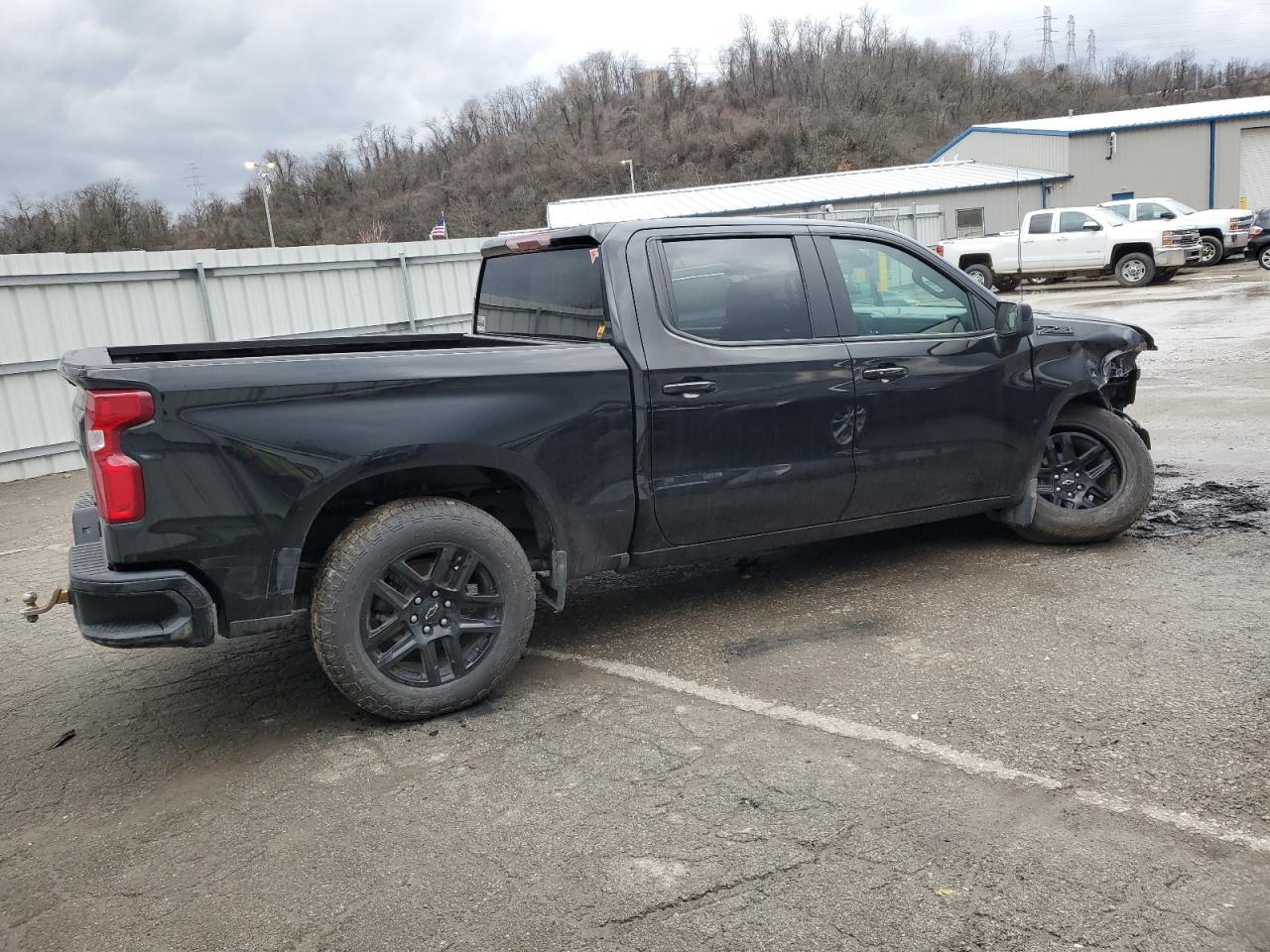 2023 CHEVROLET SILVERADO - Фото 3