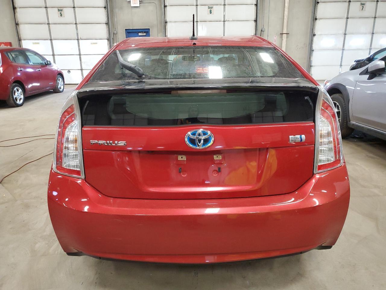 2013 TOYOTA PRIUS - Фото 6