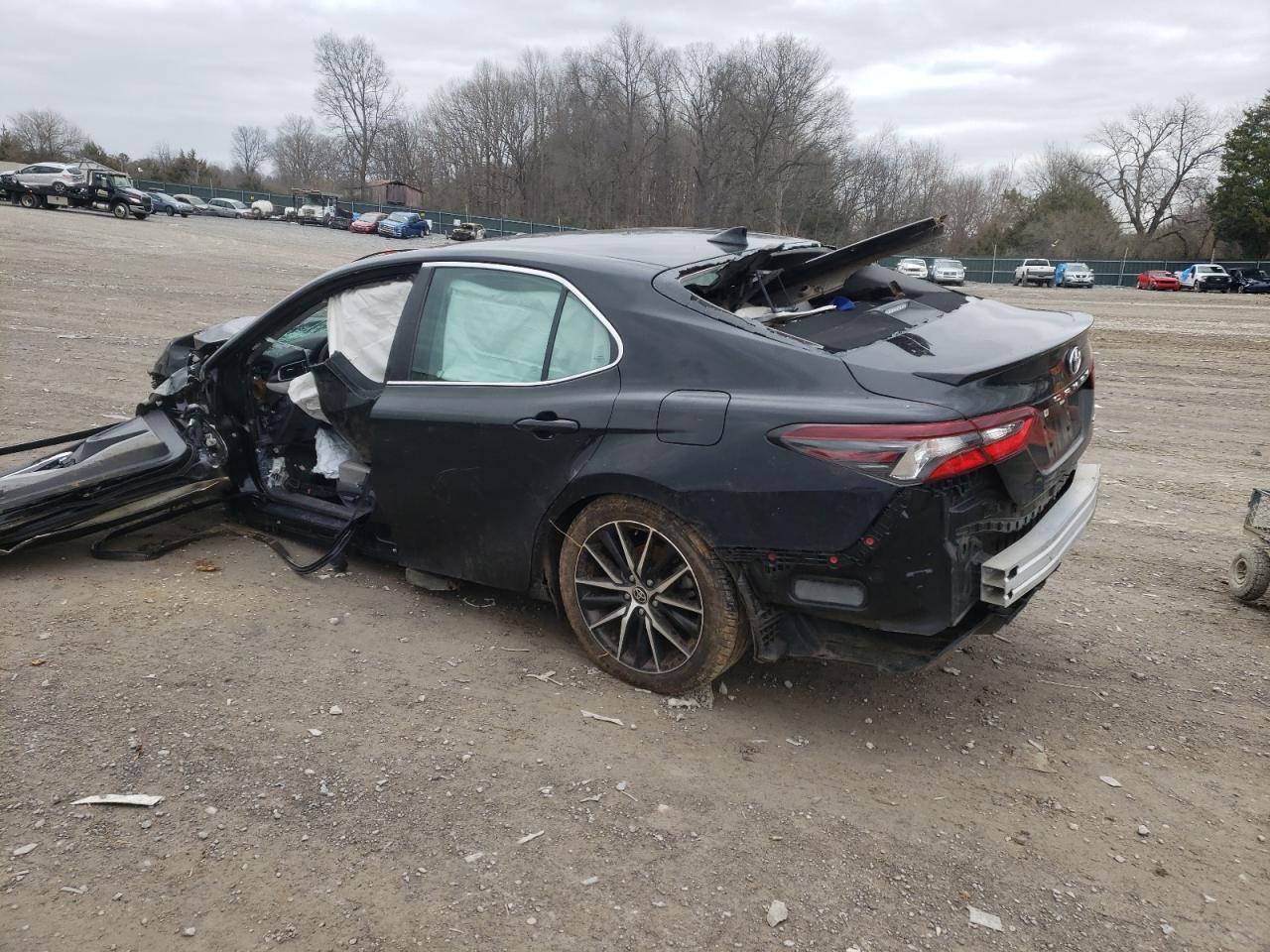 2021 TOYOTA CAMRY SE - Image 2