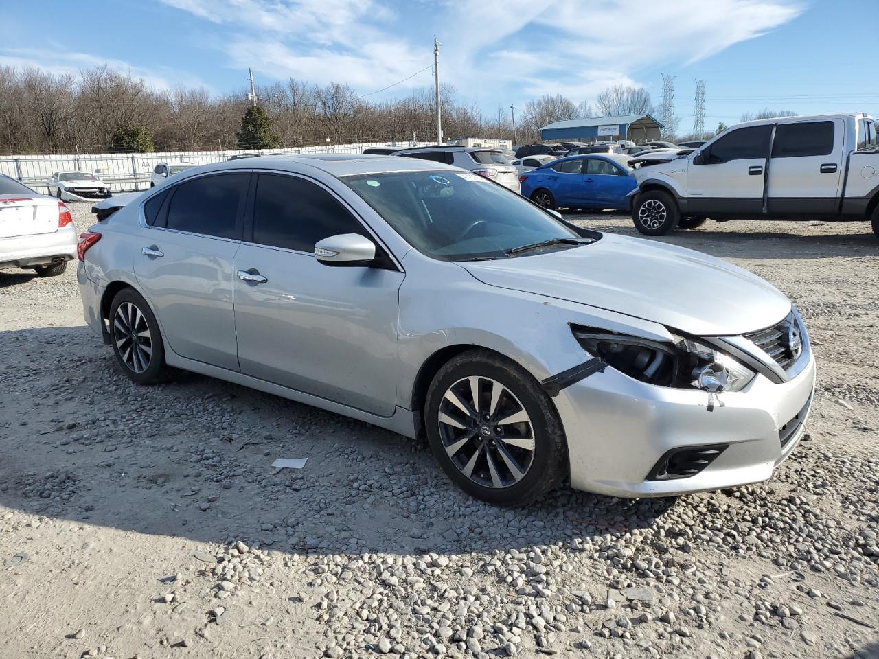 2017 NISSAN ALTIMA 2.5 - Image 4