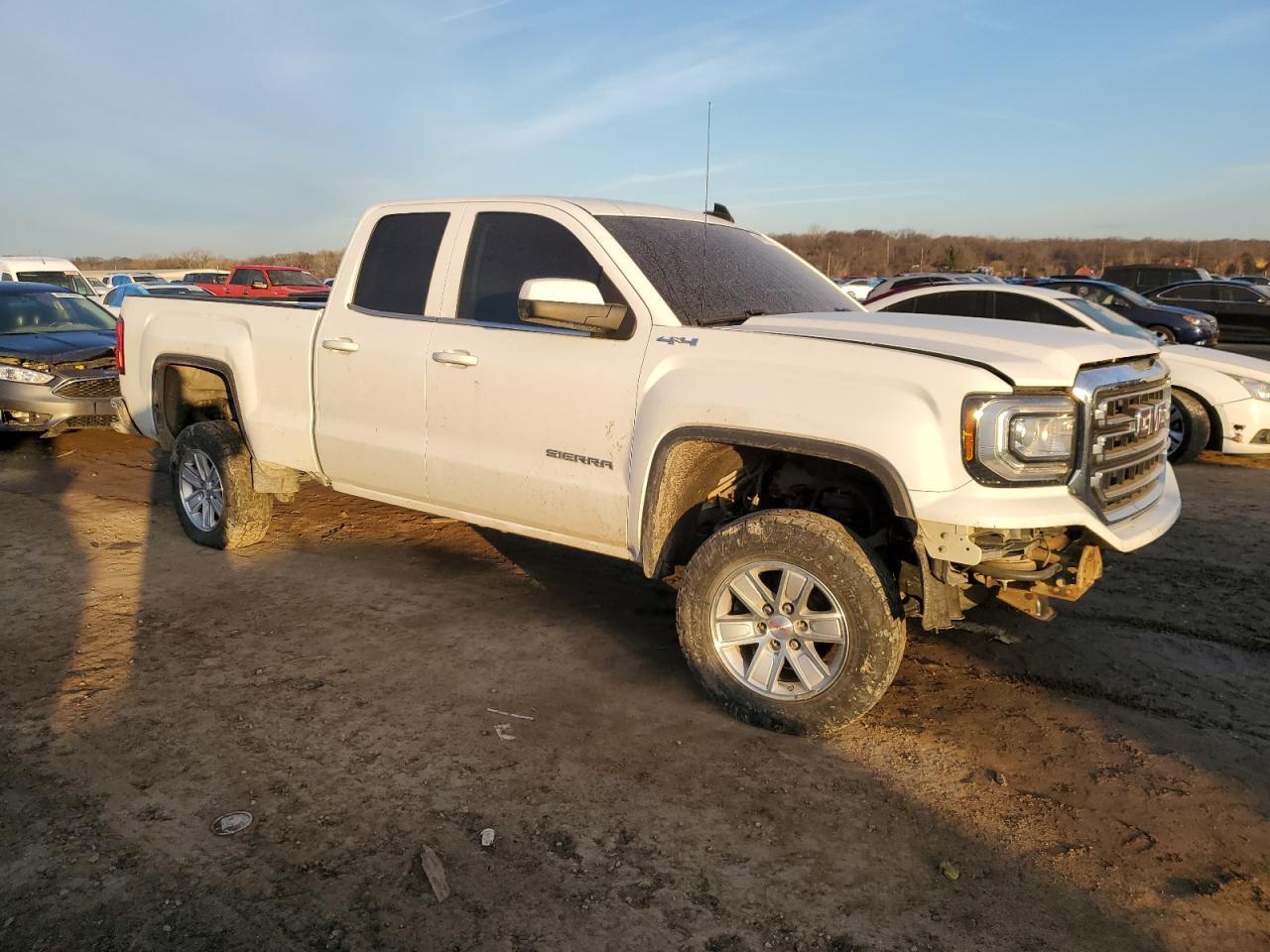 2018 GMC SIERRA K15 - Фото 4